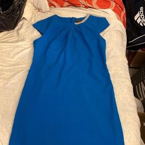 Voir voir blue dresser